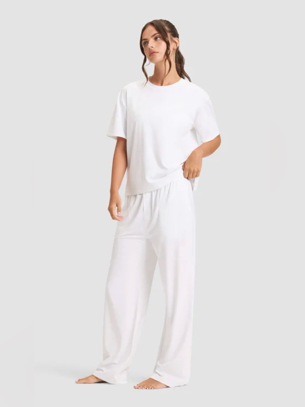 Cozy Earth First Layer Short Sleeve Tee & Pant Set in White Size S NWT SOLD OUT